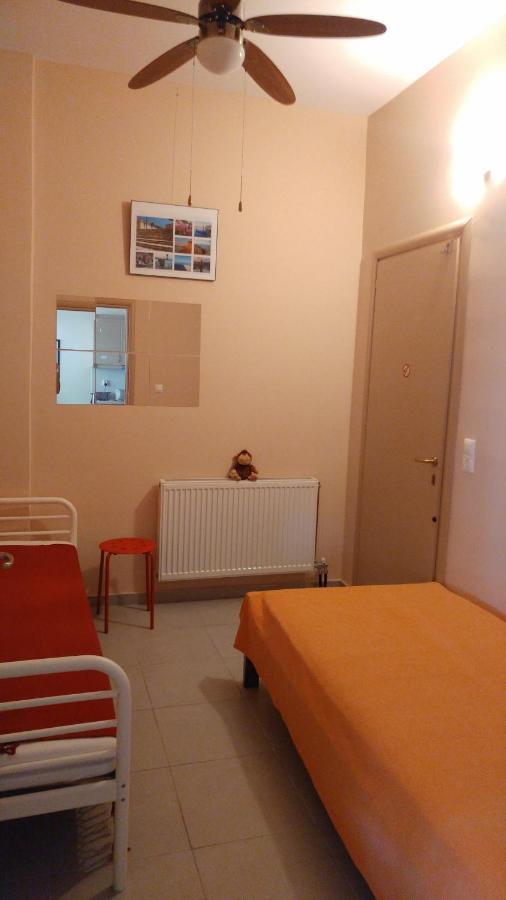 Family Apartment Derveni Esterno foto