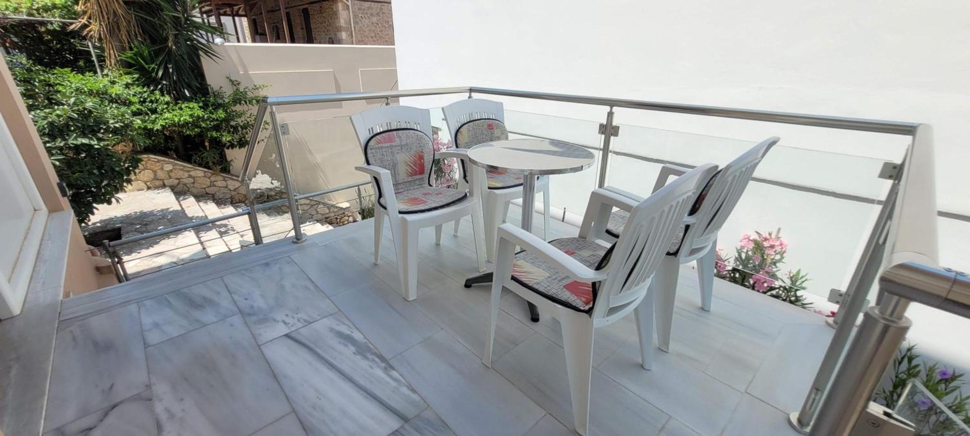 Family Apartment Derveni Esterno foto