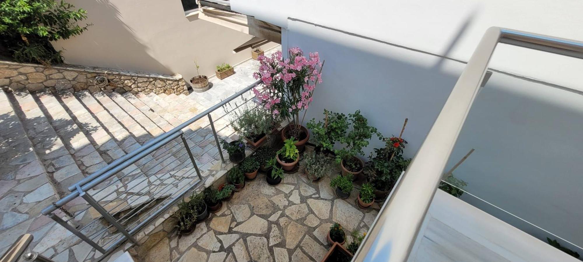 Family Apartment Derveni Esterno foto