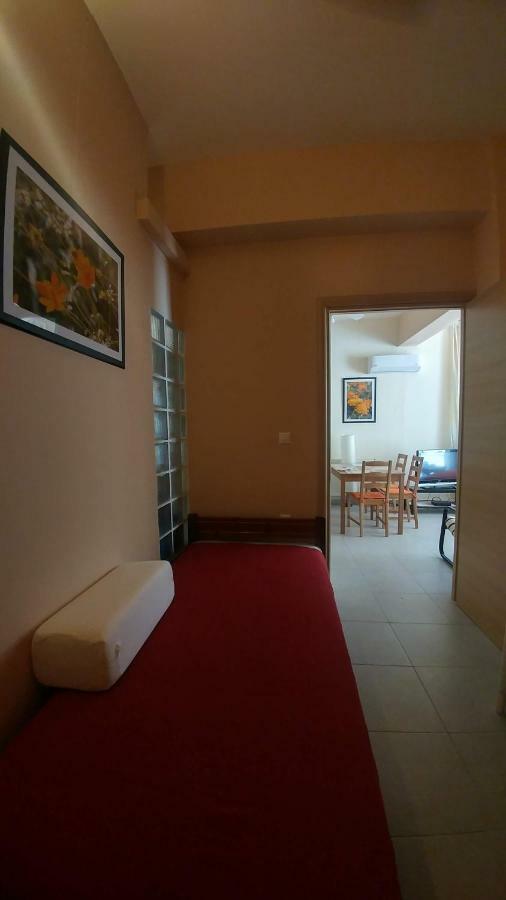 Family Apartment Derveni Esterno foto